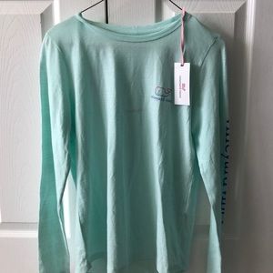 women’s vineyard vines shirt